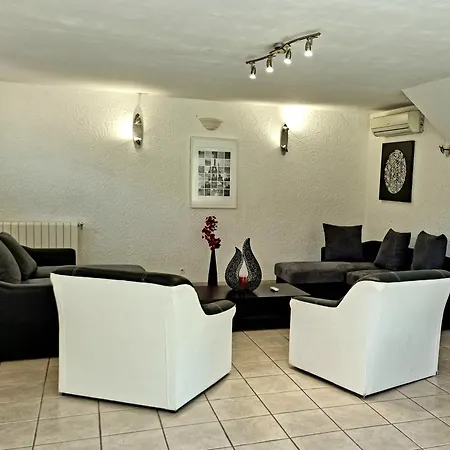 170m2 Avec Piscine Parc Des Calanques 15 Min Velodrome Villa Marseilles